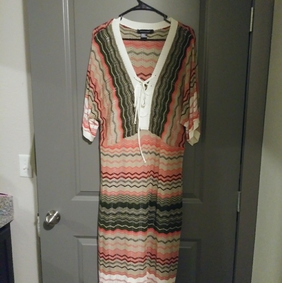 Dress - Picture 1 of 1
